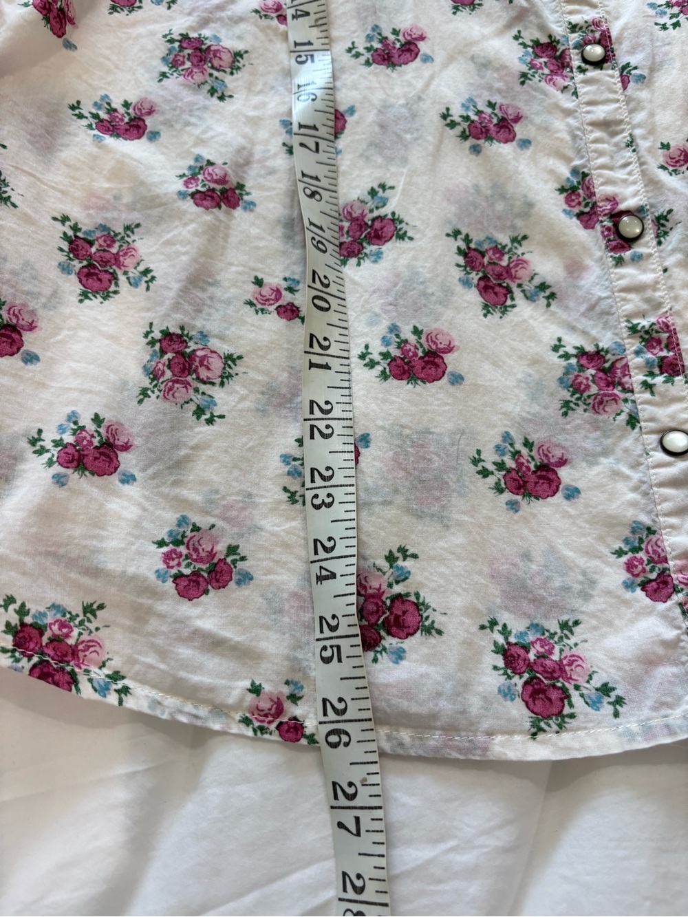 100% Cotton Romantic Western Cowgirl Shirt Roses Pearl Snap Pockets XL Mossimo - Picture 8 of 10